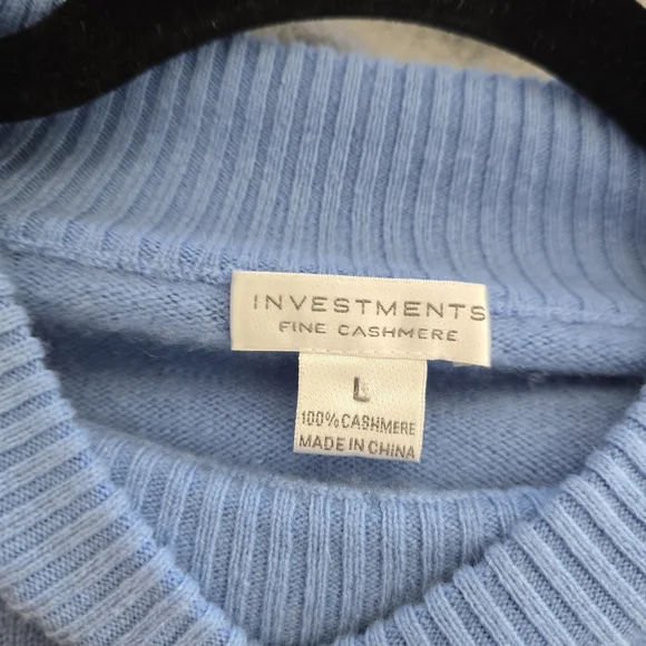100% Cashmere Classic Mock Neck Sweater in Light Blue - Picture 8 of 8